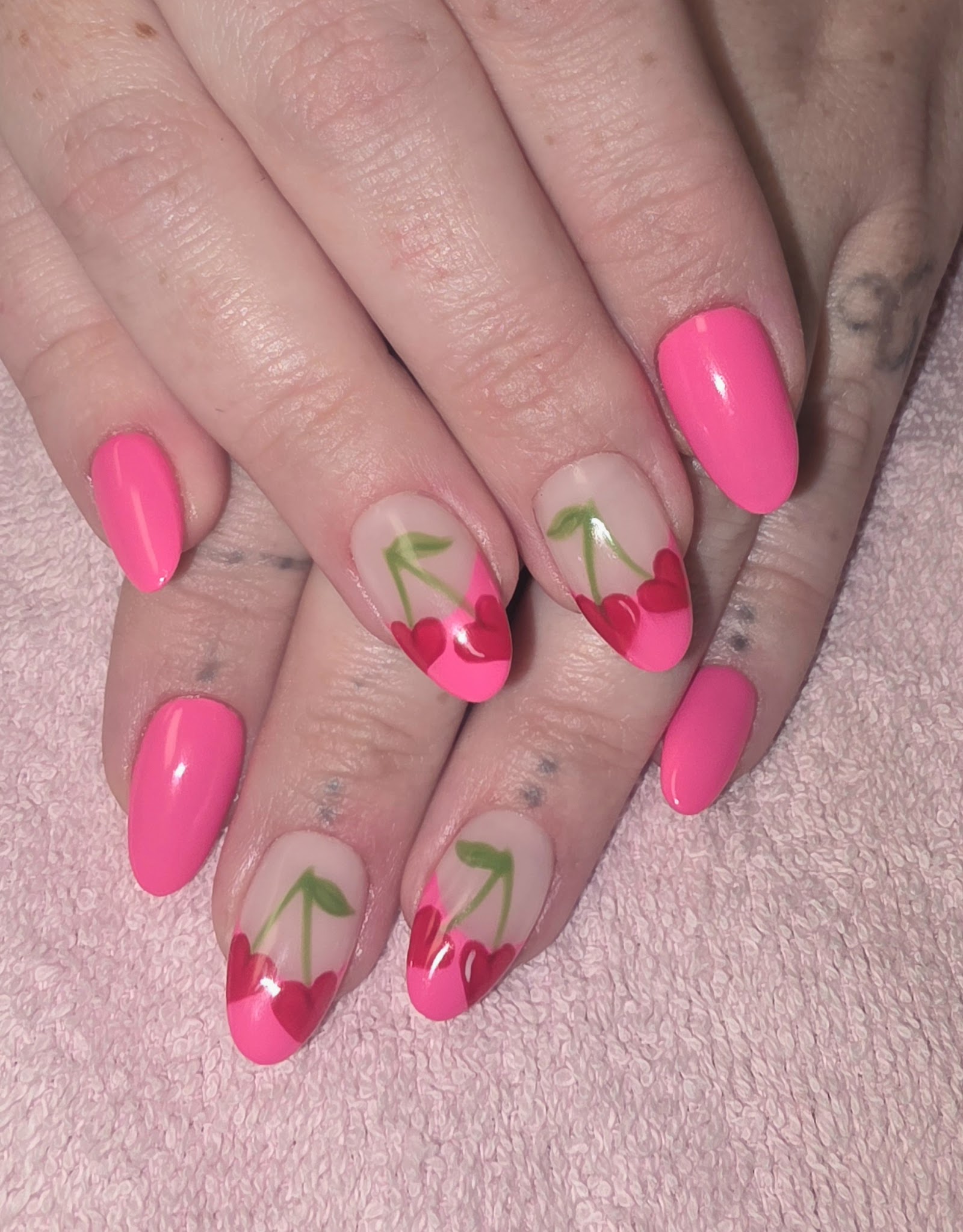 Onyx and Aura nail photo 4